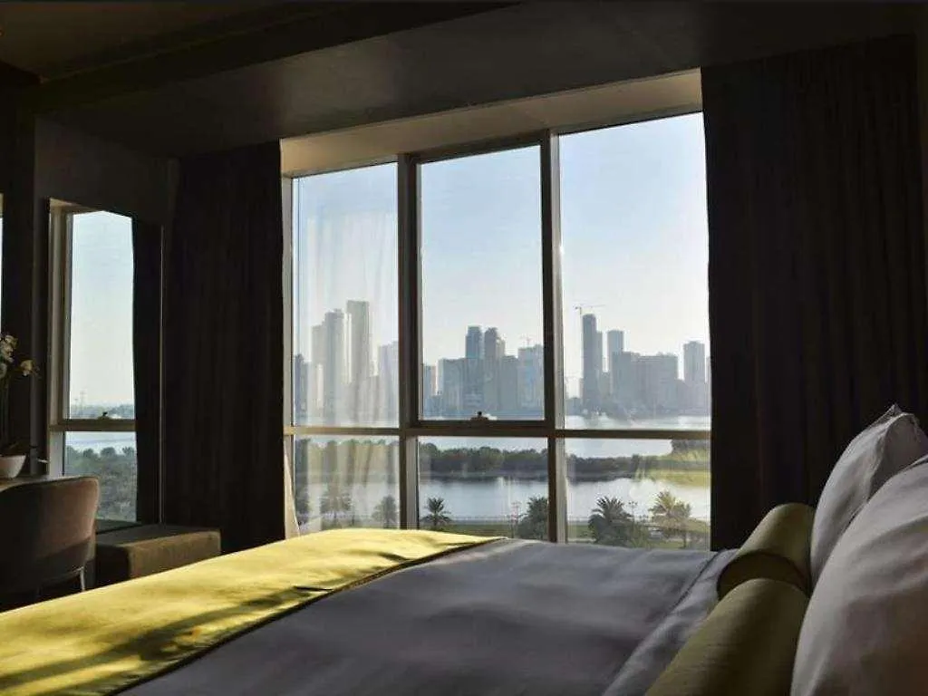 Hotel 72 Sharjah Waterfront 5*,